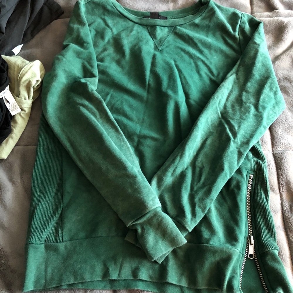 Crew neck